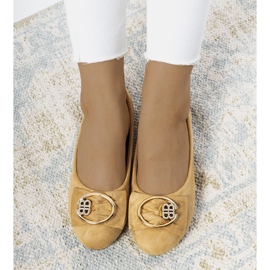Beige ballerinas with a Ribero buckle 1