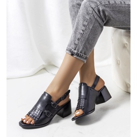 Black leather sandals with a Zand shank 1
