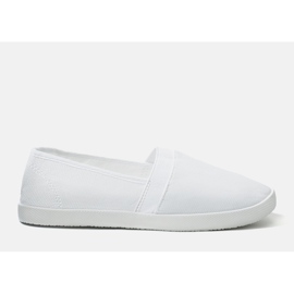 White children's sneakers 1