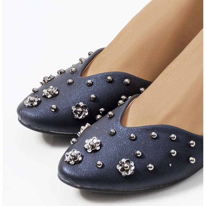 Navy blue ballerinas with a Silke cut 1