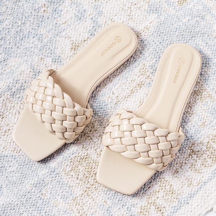 Beige flat-heeled sandals from D'Adda 1