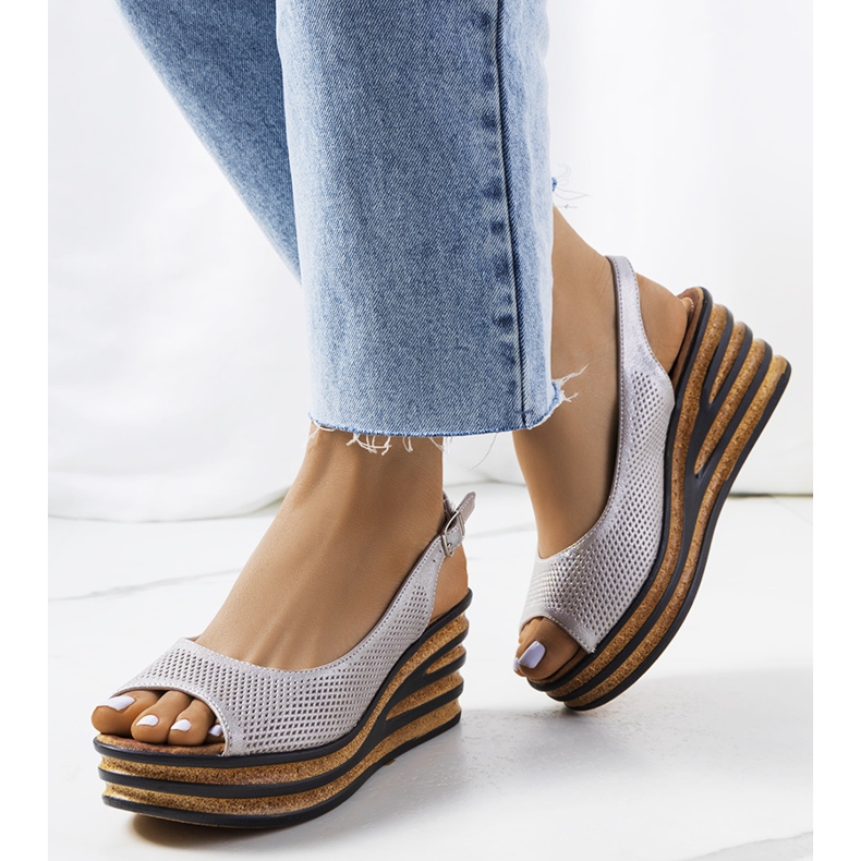 Beige espadrilles on the Alton wedge silver 1