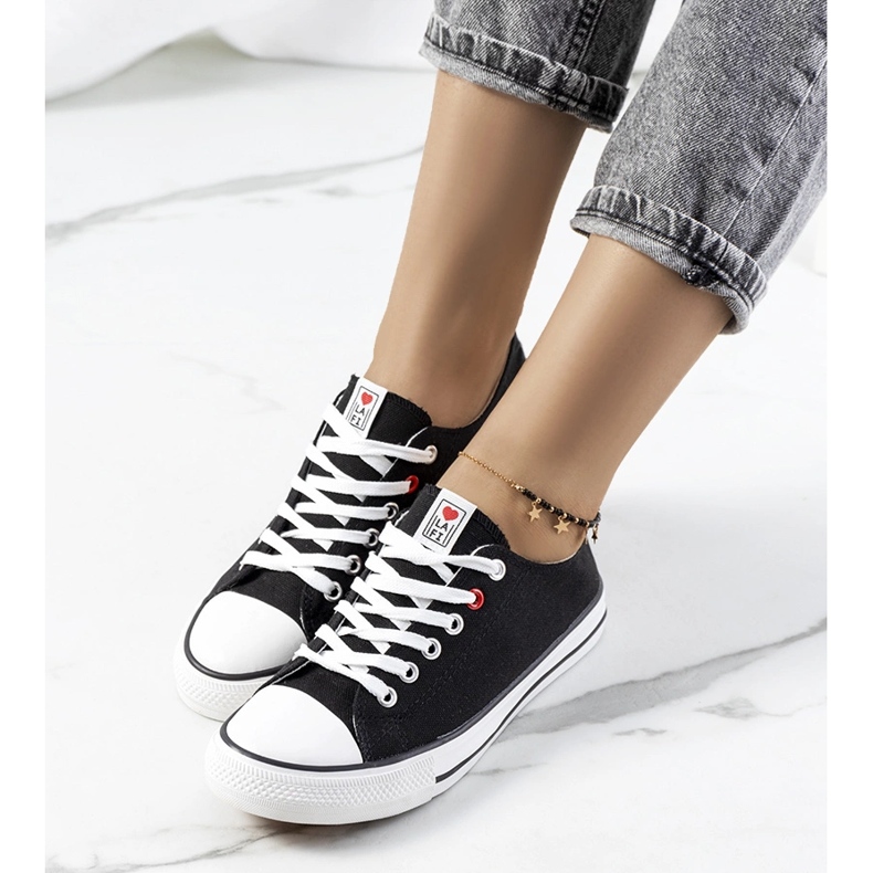 Black classic women's Kolind sneakers 1