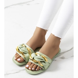 Green slippers with Tahan chain 1