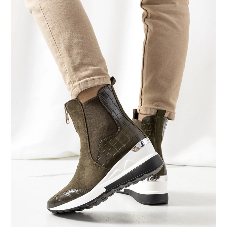 Green sneakers on the Triaca wedge 1