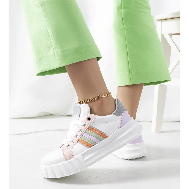 White sneakers on the Prinsep platform 1