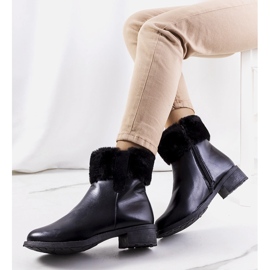 Black boots with Velemir fur 1