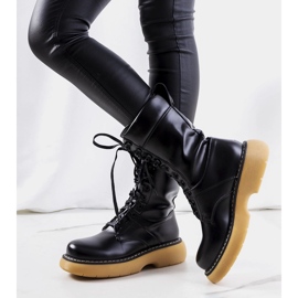 Black boots from Redel 1