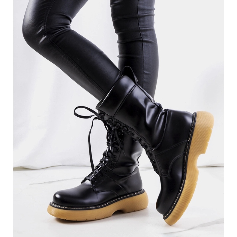 Black boots from Redel 1