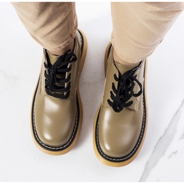 Green boots from Redelek 1