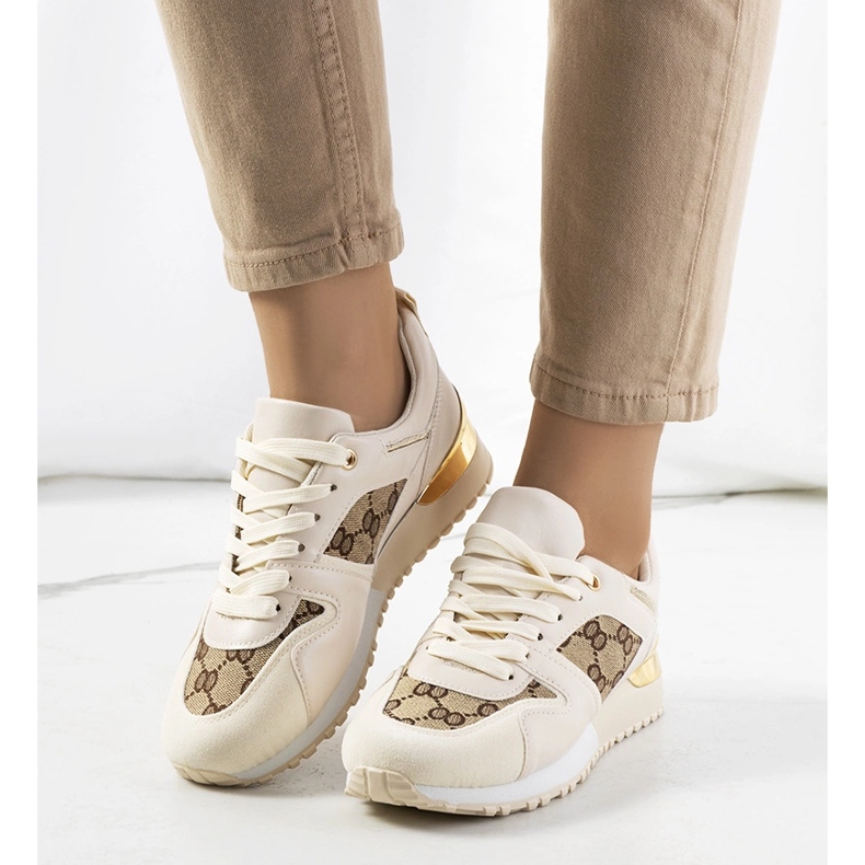 Beige sneakers from Malrton 1