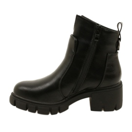 M. DASZYŃSKI Leather ankle boots with a thicker bottom Black Mońco 2