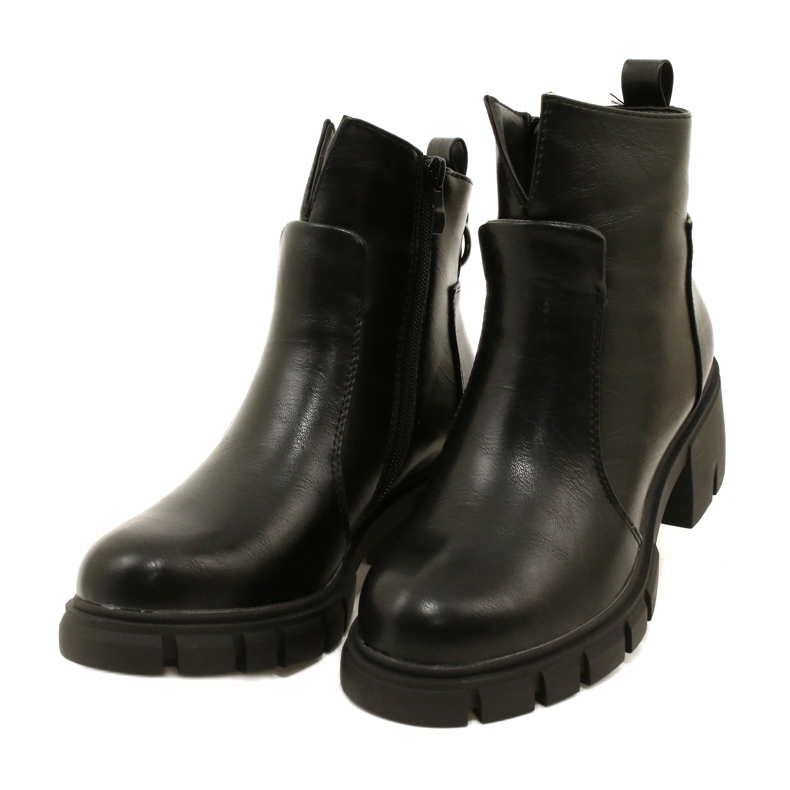 M. DASZYŃSKI Leather ankle boots with a thicker bottom Black Mońco 3