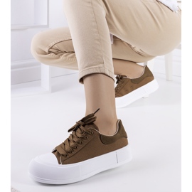 Green sneakers on the Kilkenny platform 1