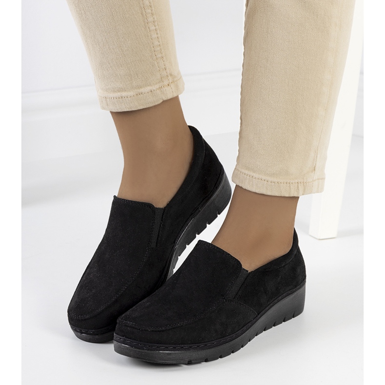 Black shoes from Pirn 1