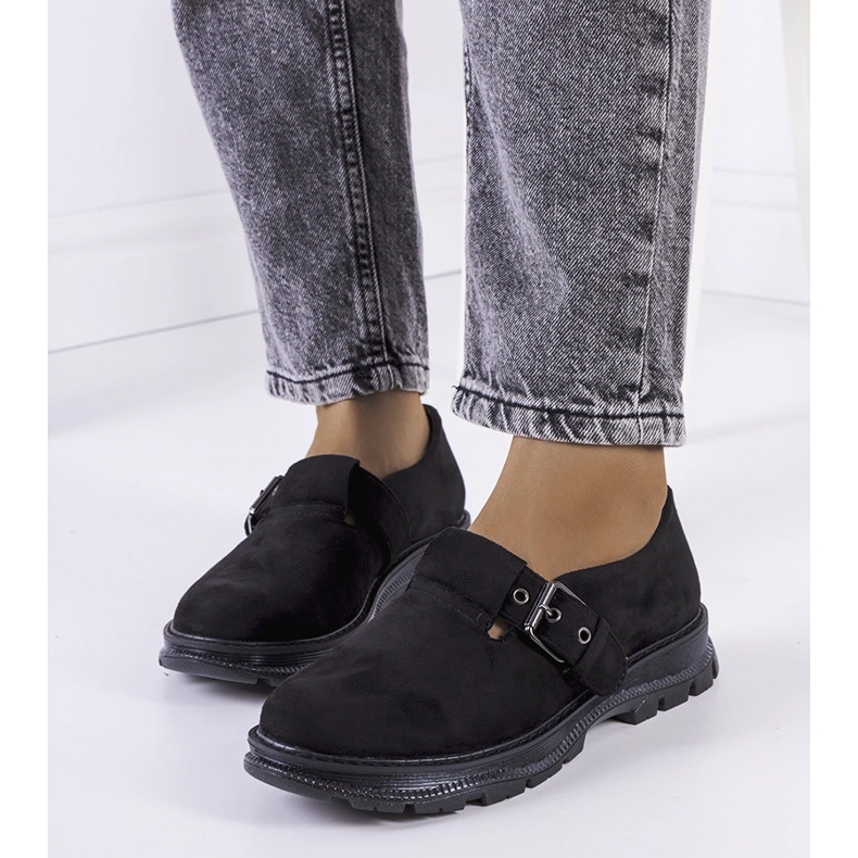 Black brogues with an Ancel buckle 1