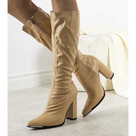 Beige high-heeled boots from Manau 1