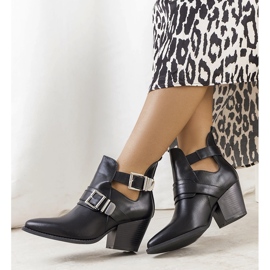 Itabi women's black boots 1