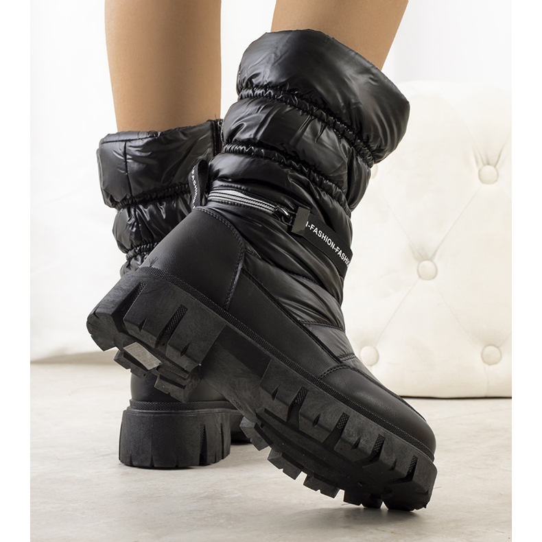 Black women's snow boots from Mette 1