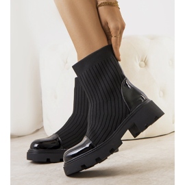 Black boots with a flexible Edelmi upper 1