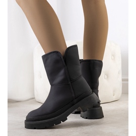 Black women's snow boots from Veronis 1