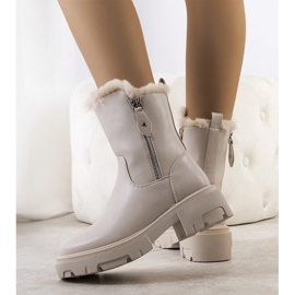 Beige snow boots with Degli fur 1