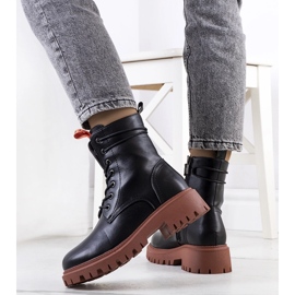 Black Sicula trappers 1