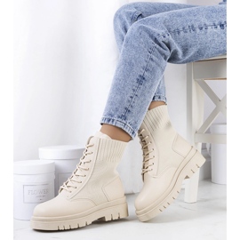 Beige Lennon trappers 1