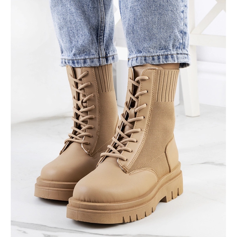 Brown Lennon trappers beige 1