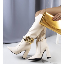 PA1 Beige boots Elena 1