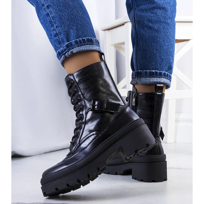 Black trappers by Norra 1