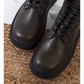 Green women's hiking boots from Costel 1 Green women's hiking boots from Costel 1