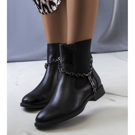 PA1 Black boots with Anarda chain 1