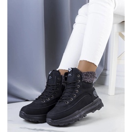 Black insulated boots LCJ-22-44-1362L Lee Cooper 1