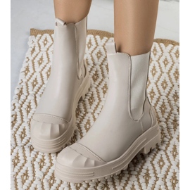 Ladies' beige boots Crispo 1