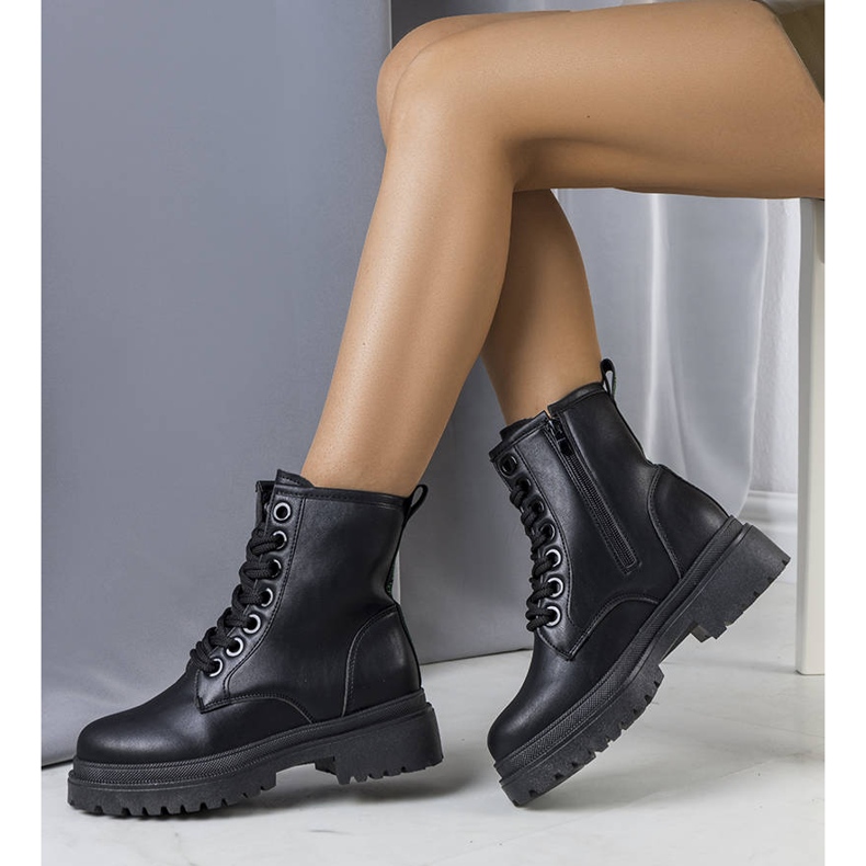 Evento Black insulated boots from Jolene 1