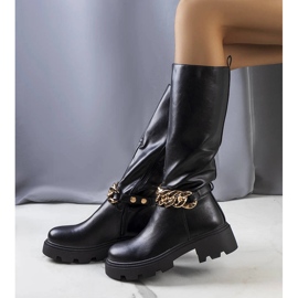 Black insulated boots from Cortino 1 Black insulated boots from Cortino 1