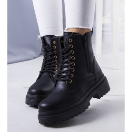 BM Black boots on the fashionable Ali sole 1