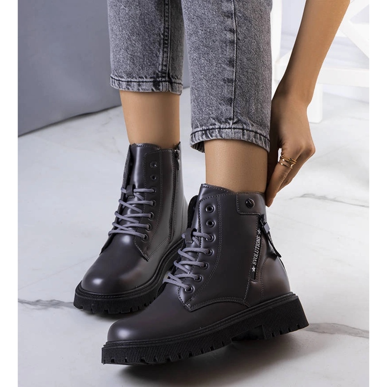 Gray insulated boots from Anja grey 1