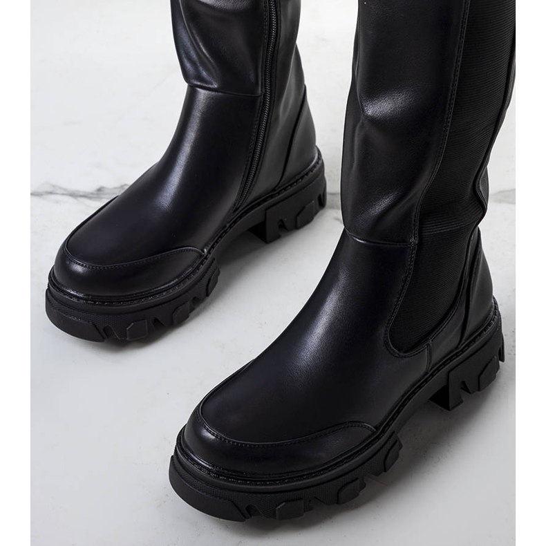 Black warm boots from Mikkel 1