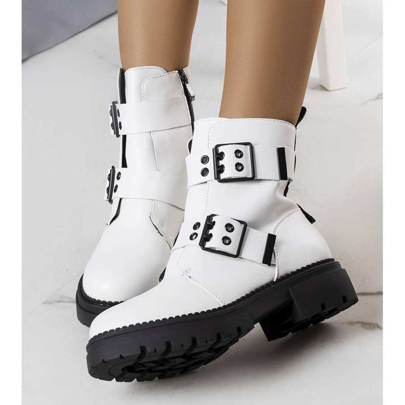 Cantin white insulated boots 1