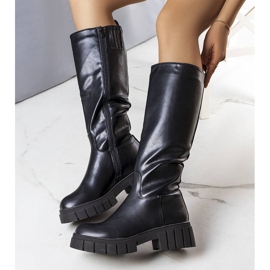 BM Black insulated boots from Plaisi 1