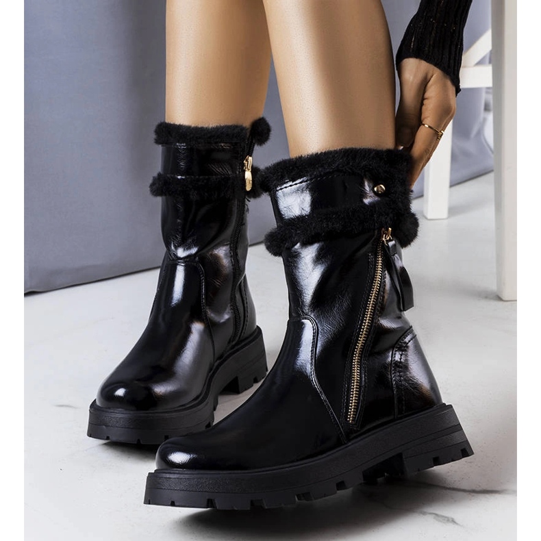 Black insulated boots from Lensil 1