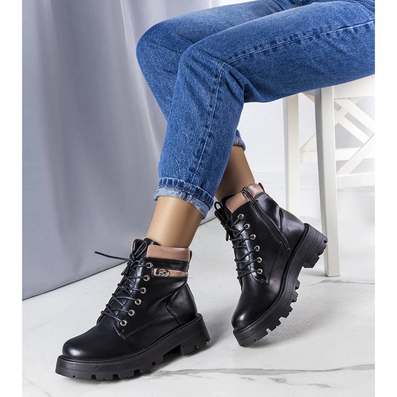 Black insulated boots from Artois beige 1 Black insulated boots from Artois beige 1