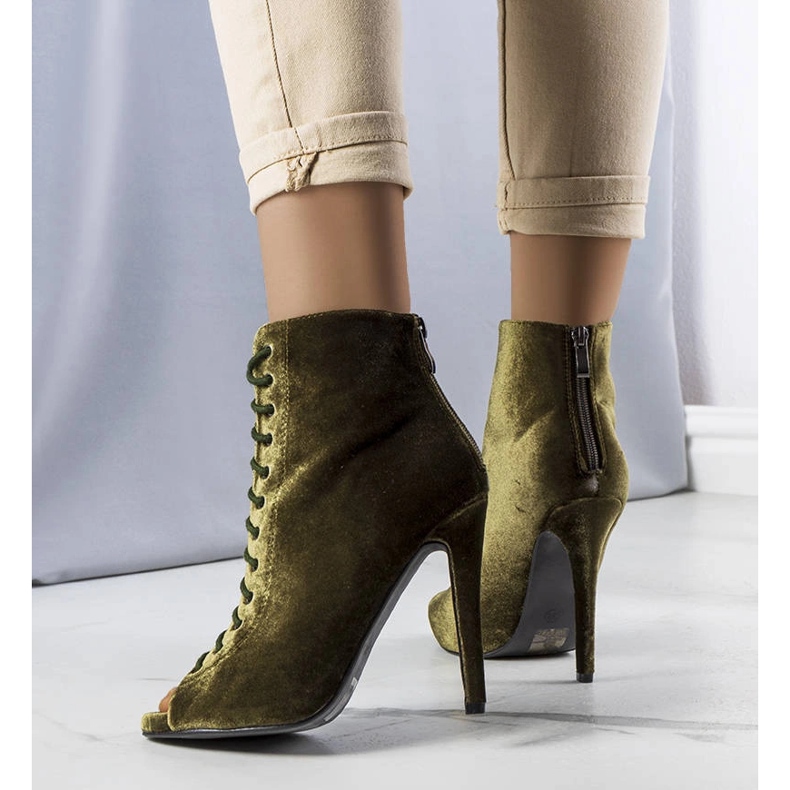 Green elegant heels with Amora upper 1