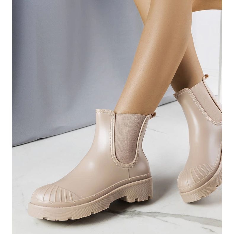 Beige short rain boots from Michele 1