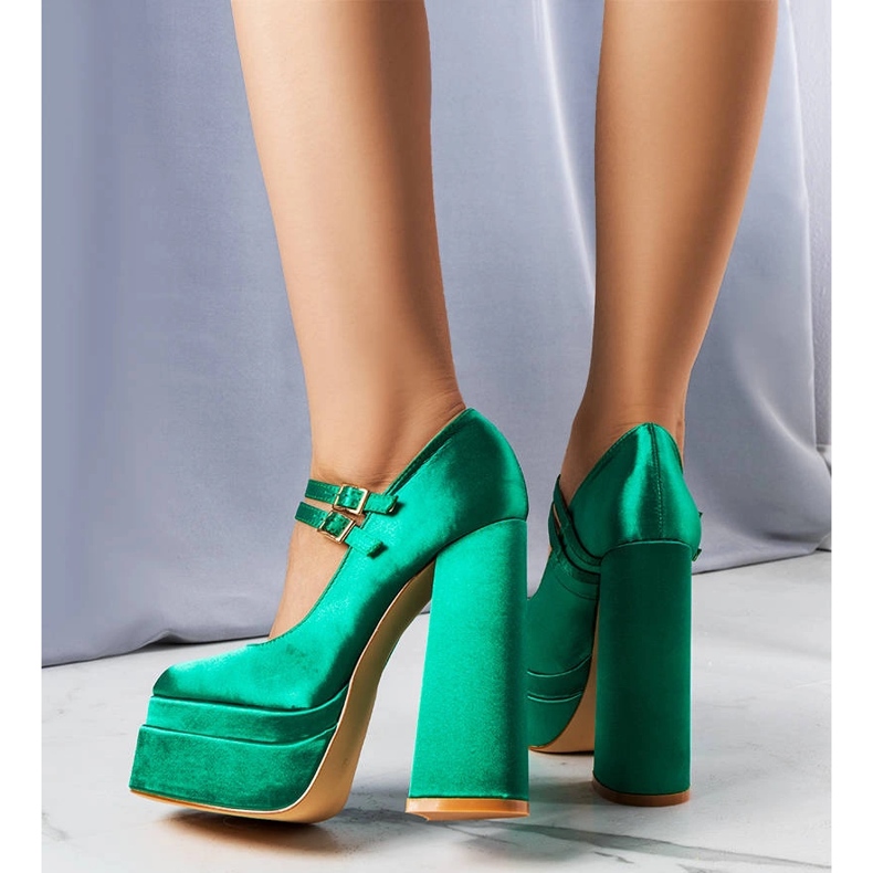 Green high heel pumps from Lynn 1 Green high heel pumps from Lynn 1
