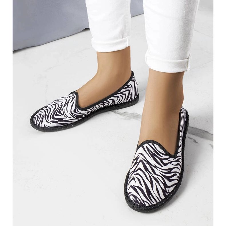 Animal print ballerinas from Ermengardi white 1