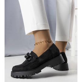 Black lords adorned with an Arpin chain 1