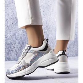 Silver sneakers with metallic inserts from Béri 1